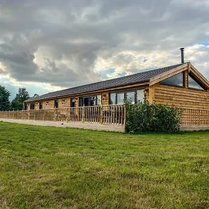 4bed Sleeps8-pet Friendly-hot Tub-log Burner York